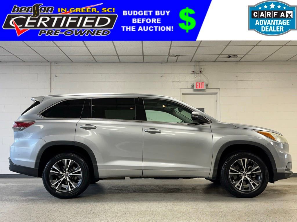 Used 2016 Toyota Highlander XLE FWD image 1