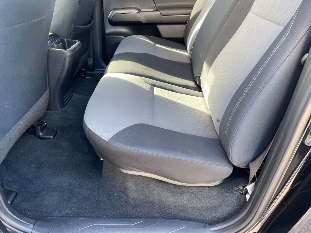 Used 2021 Toyota Tacoma TRD Sport w/ Technology Package image 41