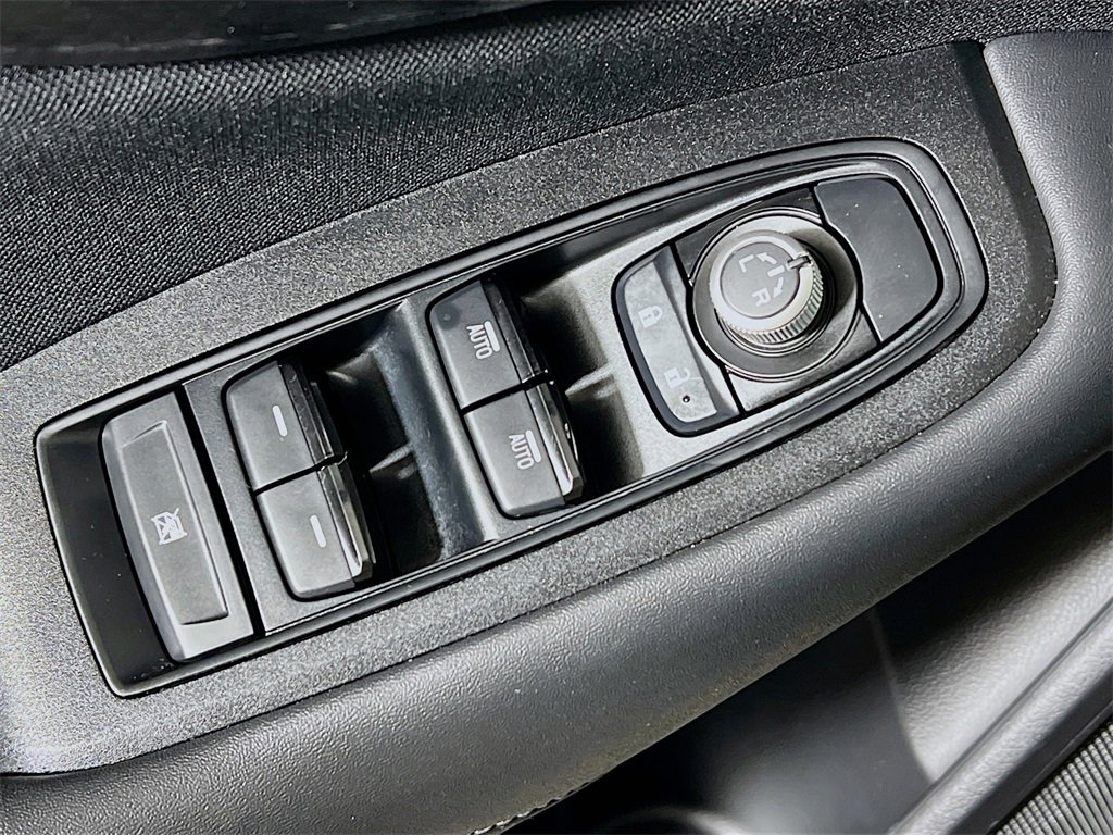 Used 2025 Subaru Outback Premium image 18