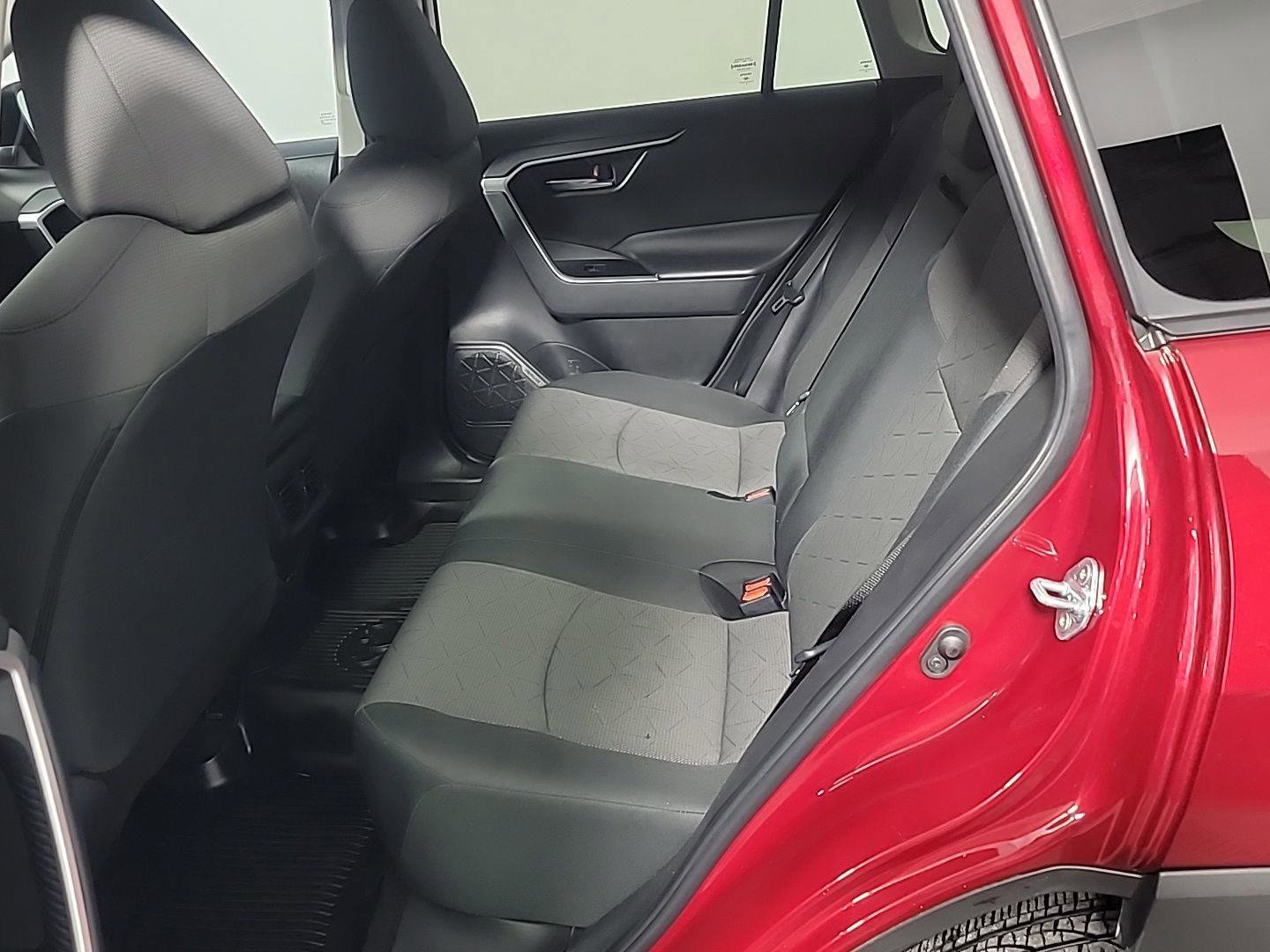 Used 2024 Toyota RAV4 XLE image 17