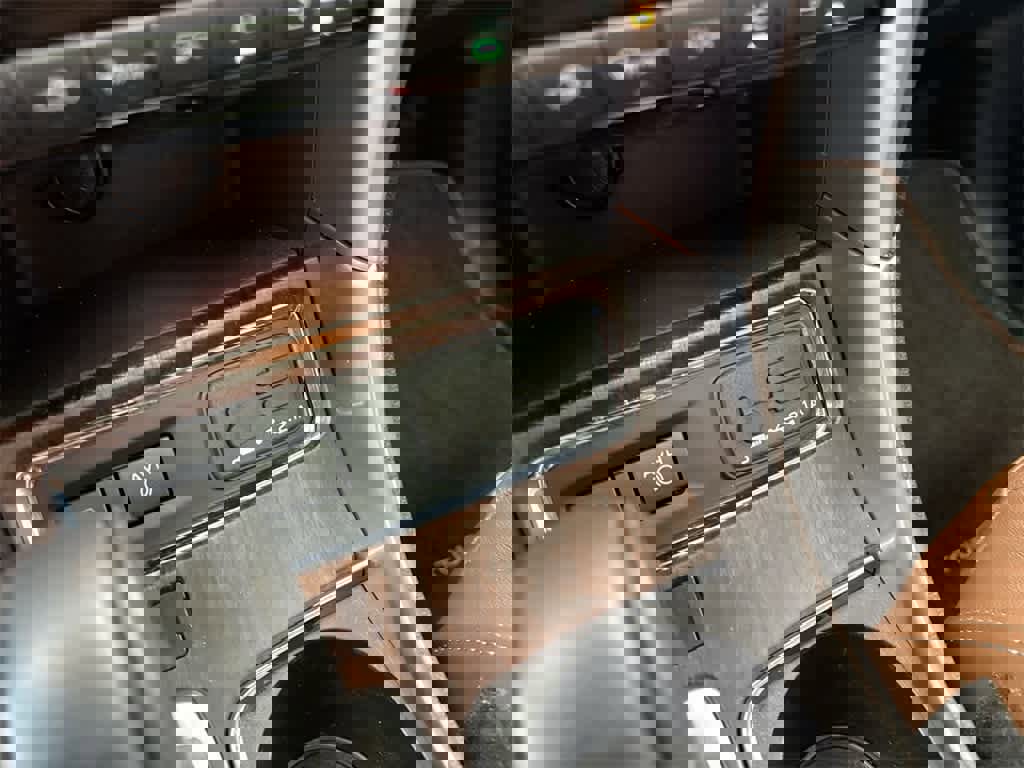 Used 2019 Subaru Ascent Touring w/ Popular Package #2 image 34