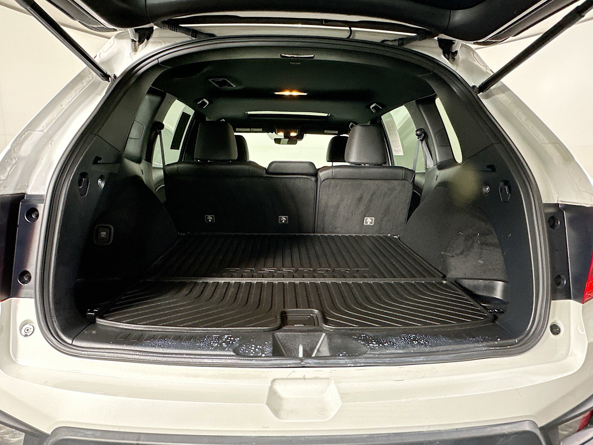Used 2023 Honda Passport EX-L image 28
