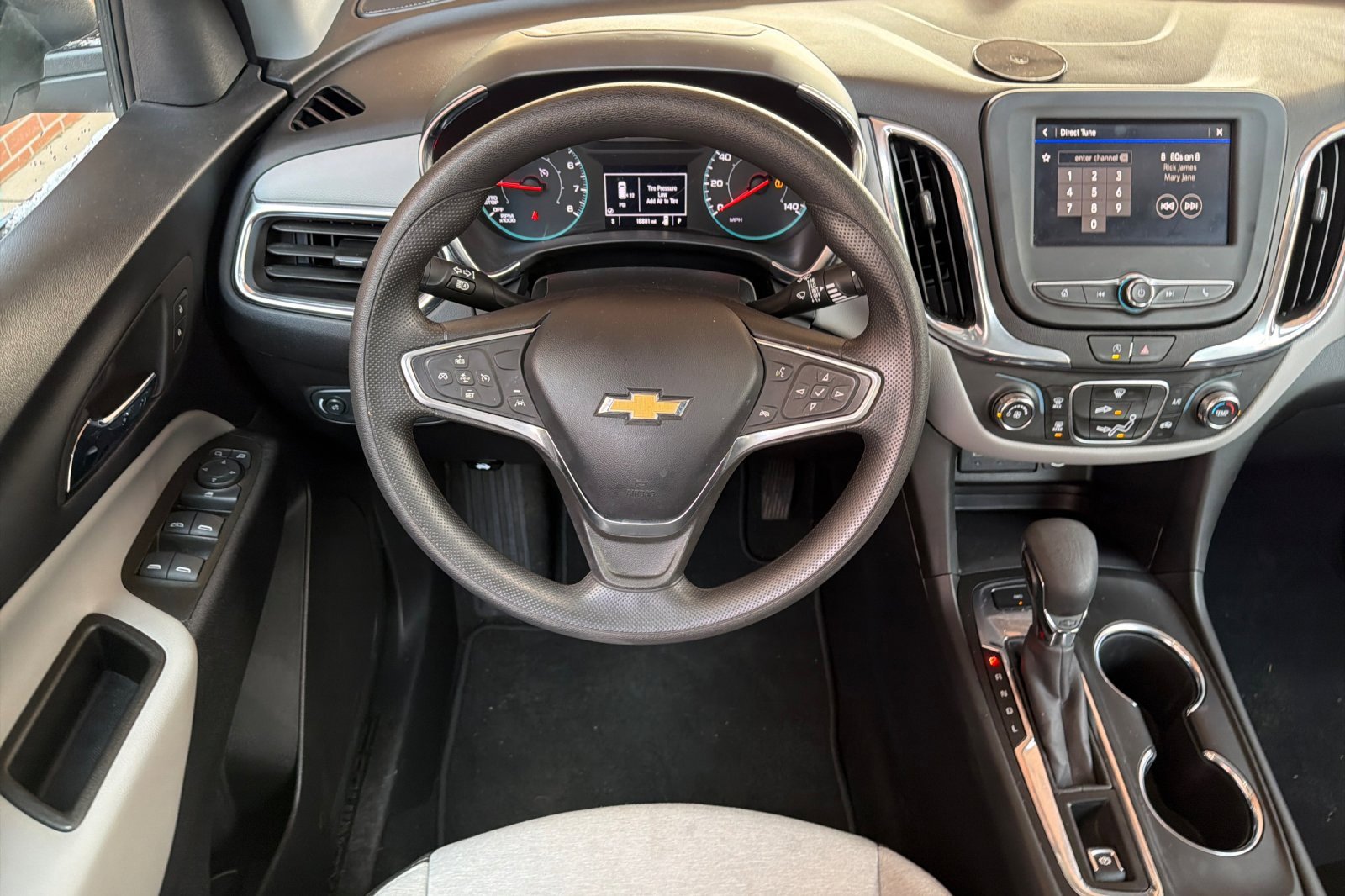 Used 2023 Chevrolet Equinox LS image 14