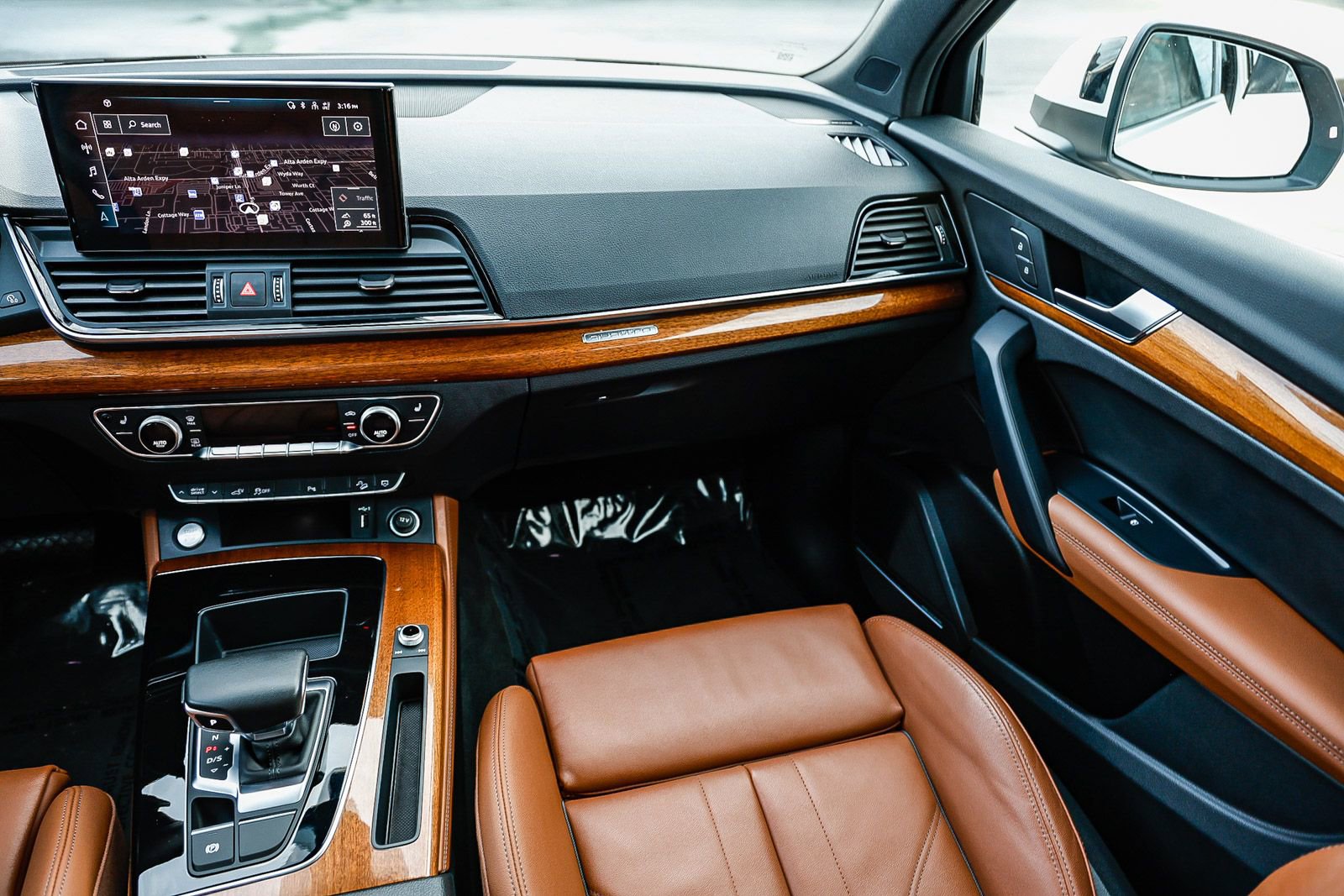 Used 2023 Audi Q5 e Premium Plus image 15