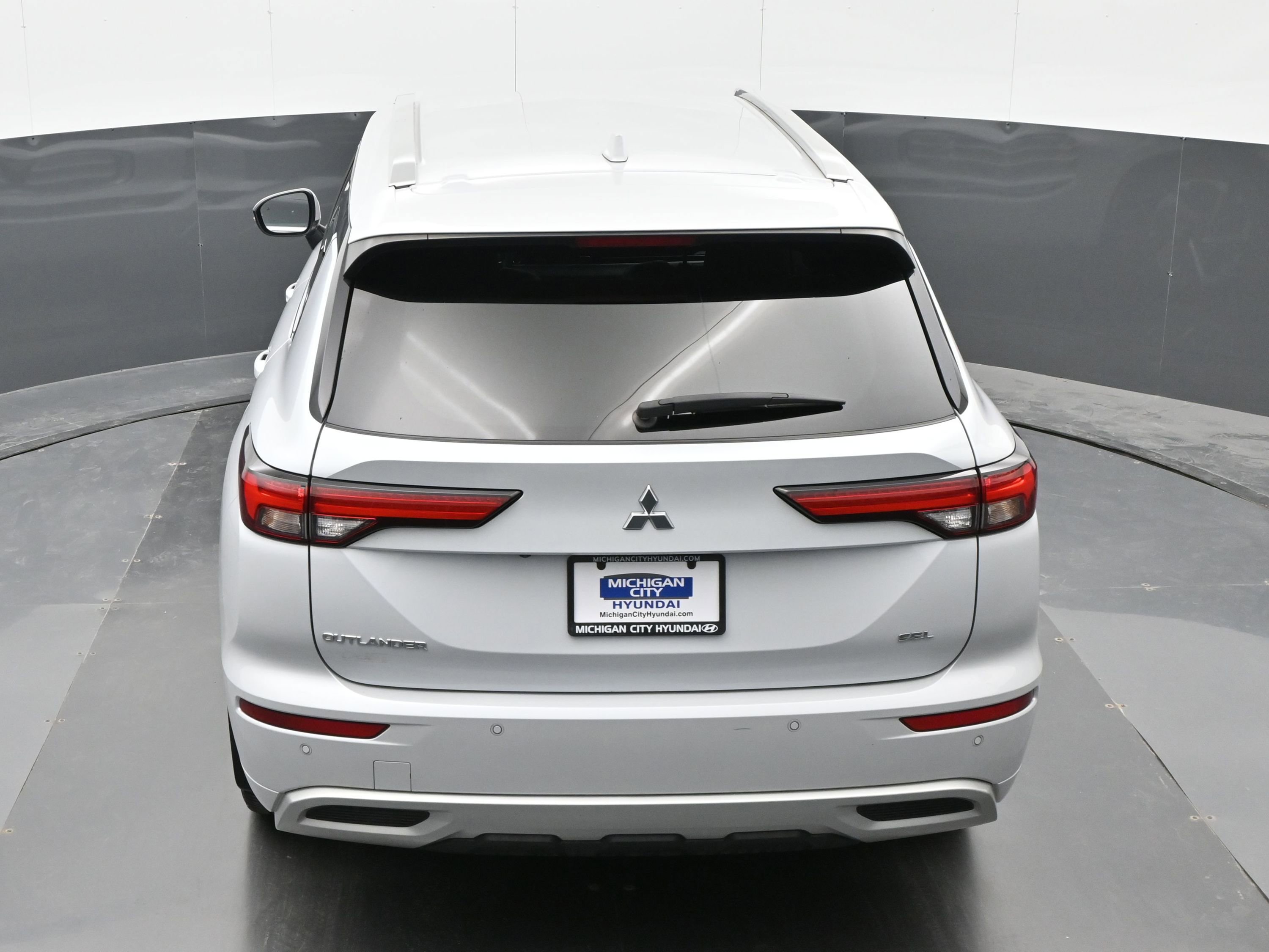 Used 2024 Mitsubishi Outlander SEL AWD/4WD image 30