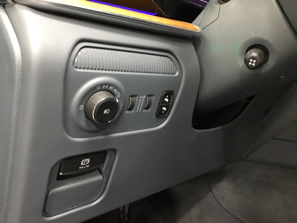 Used 2022 Jeep Grand Wagoneer Series II AWD/4WD image 10