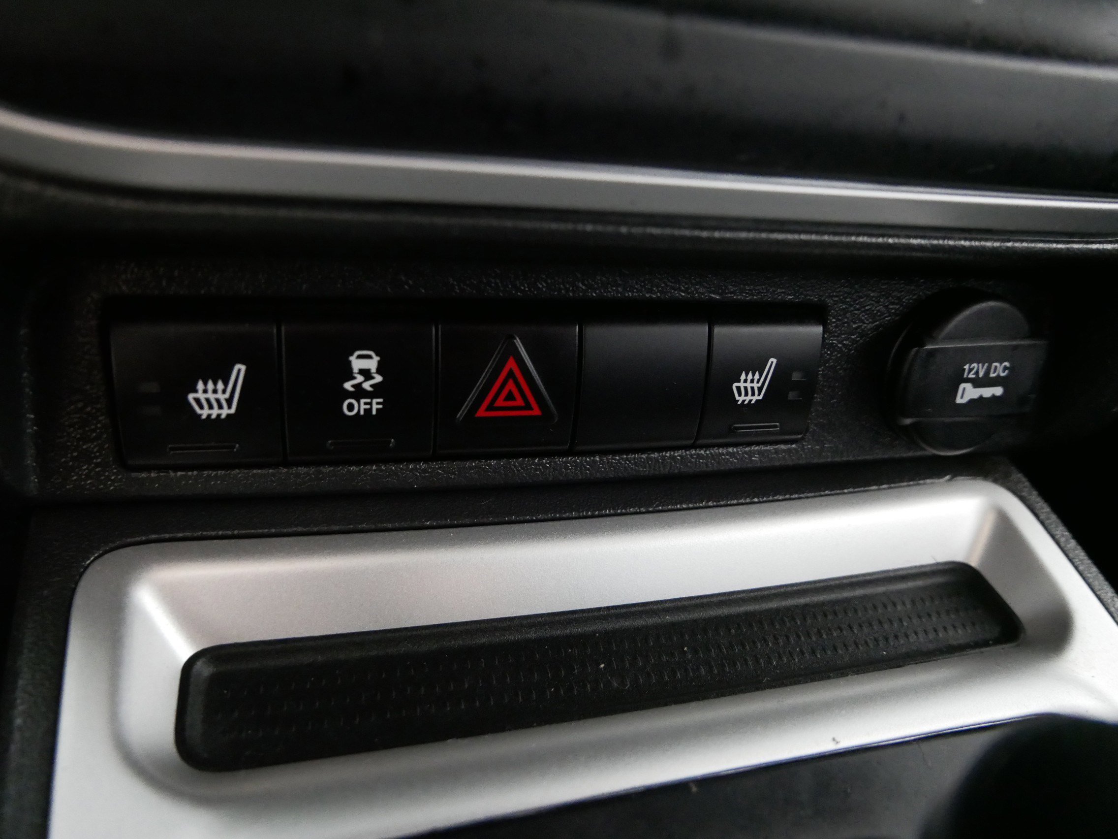 Used 2017 Jeep Compass Latitude image 29