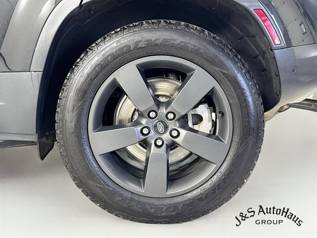 Used 2023 Land Rover Defender 110 SE AWD/4WD image 40