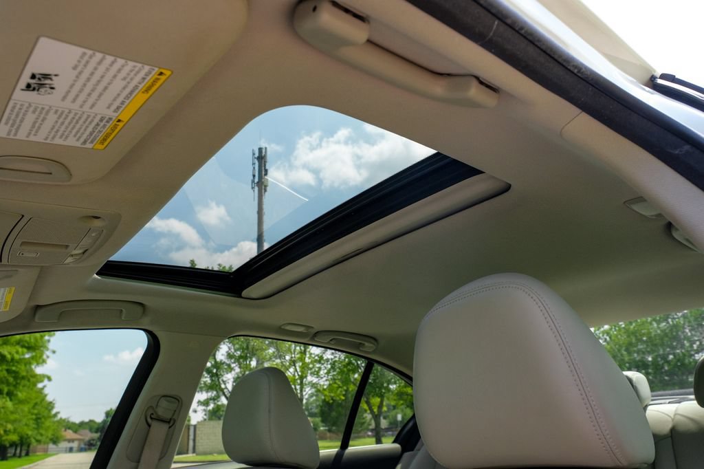 Used 2014 INFINITI Q50 Premium w/ Navigation Package RWD image 7