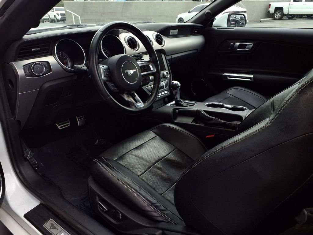 Used 2019 Ford Mustang Premium image 14