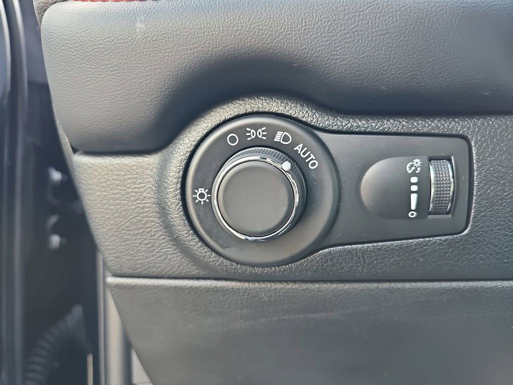 Used 2024 Dodge Durango GT image 31