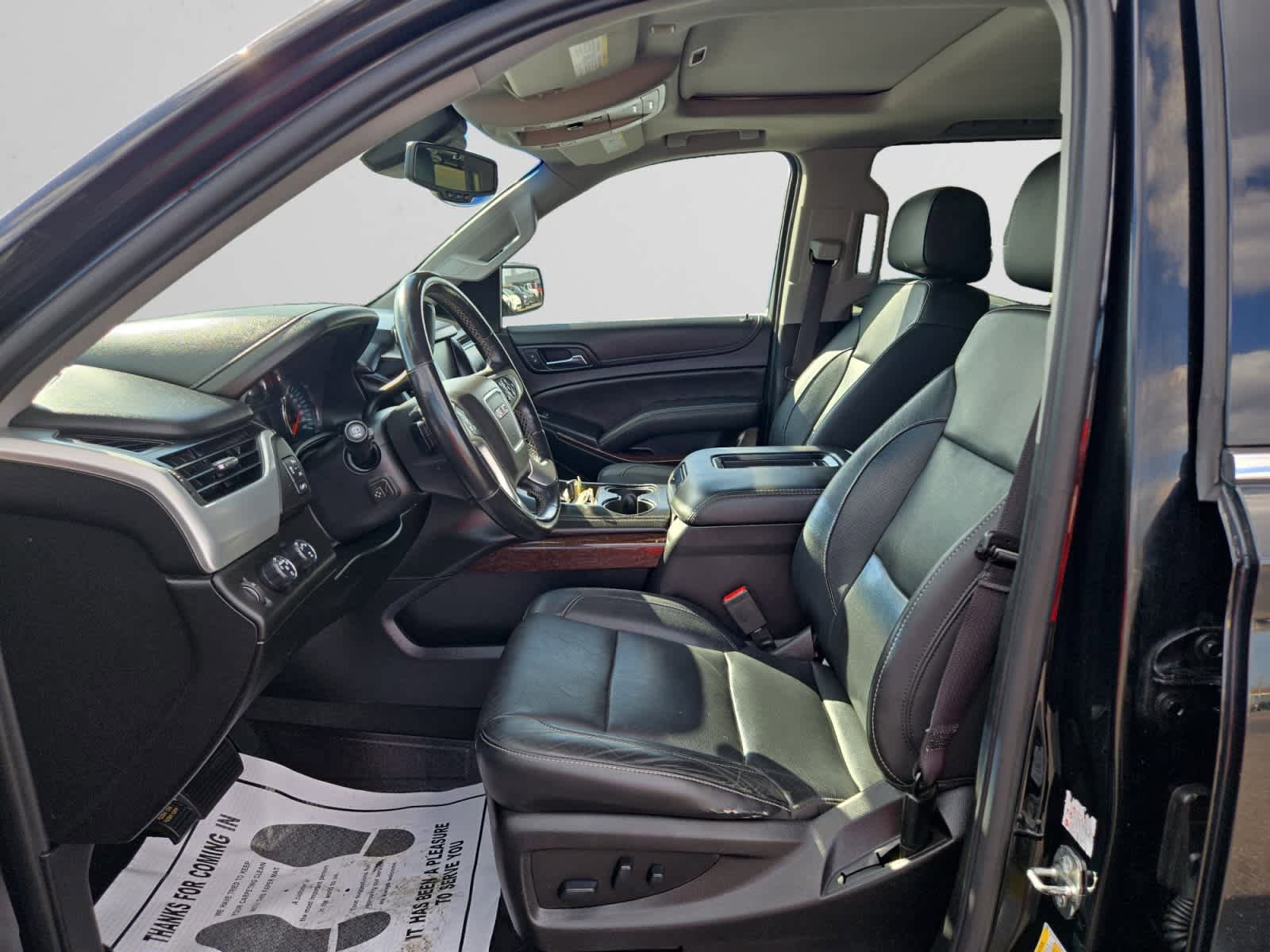 Used 2019 GMC Yukon XL SLT AWD/4WD image 9