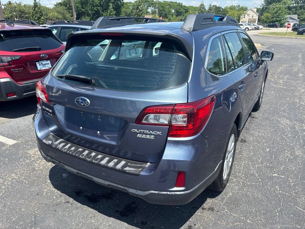Used 2017 Subaru Outback 2.5i AWD/4WD image 3