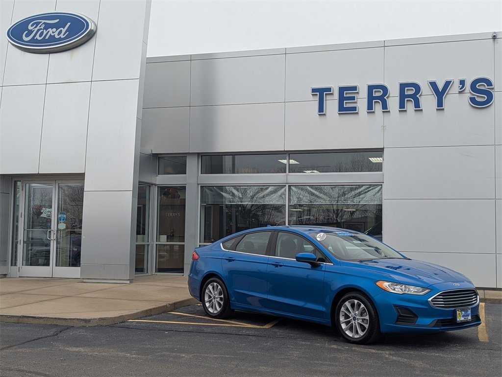 Used 2020 Ford Fusion SE