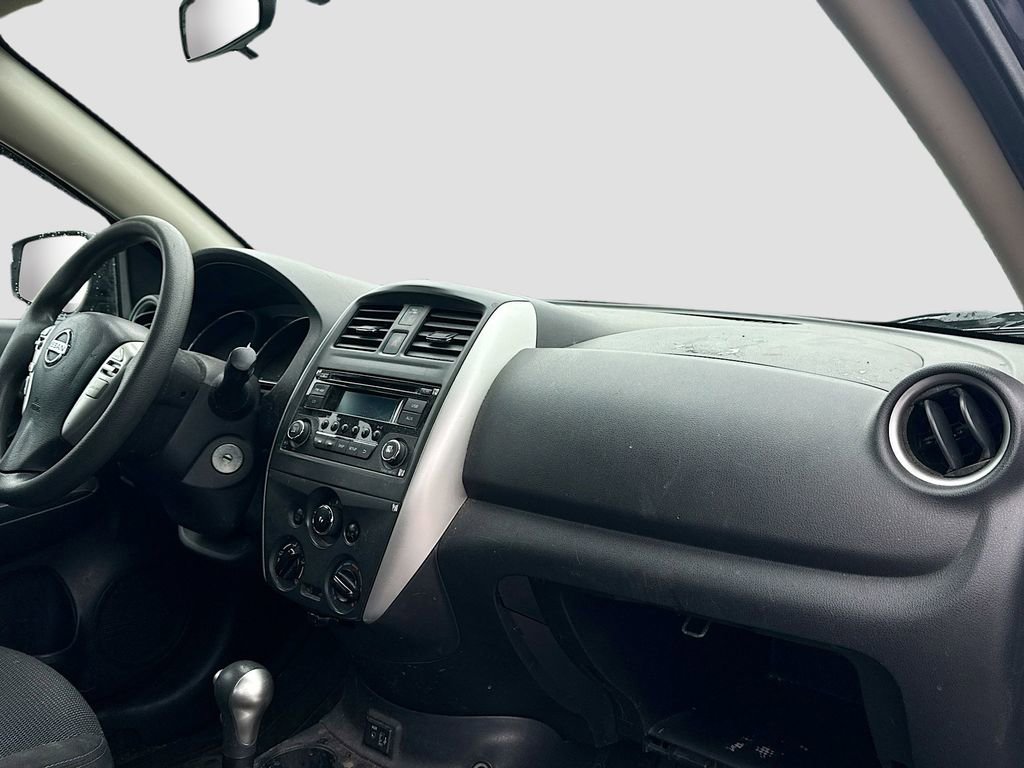 Used 2018 Nissan Versa SV FWD image 19