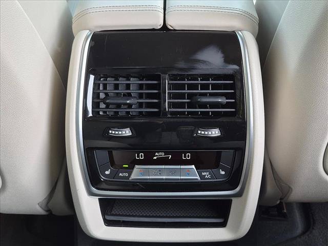Used 2020 BMW X7 xDrive40i w/ Premium Package AWD/4WD image 17