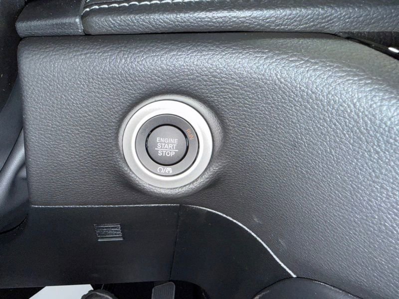 New 2026 Chrysler Pacifica Limited image 33