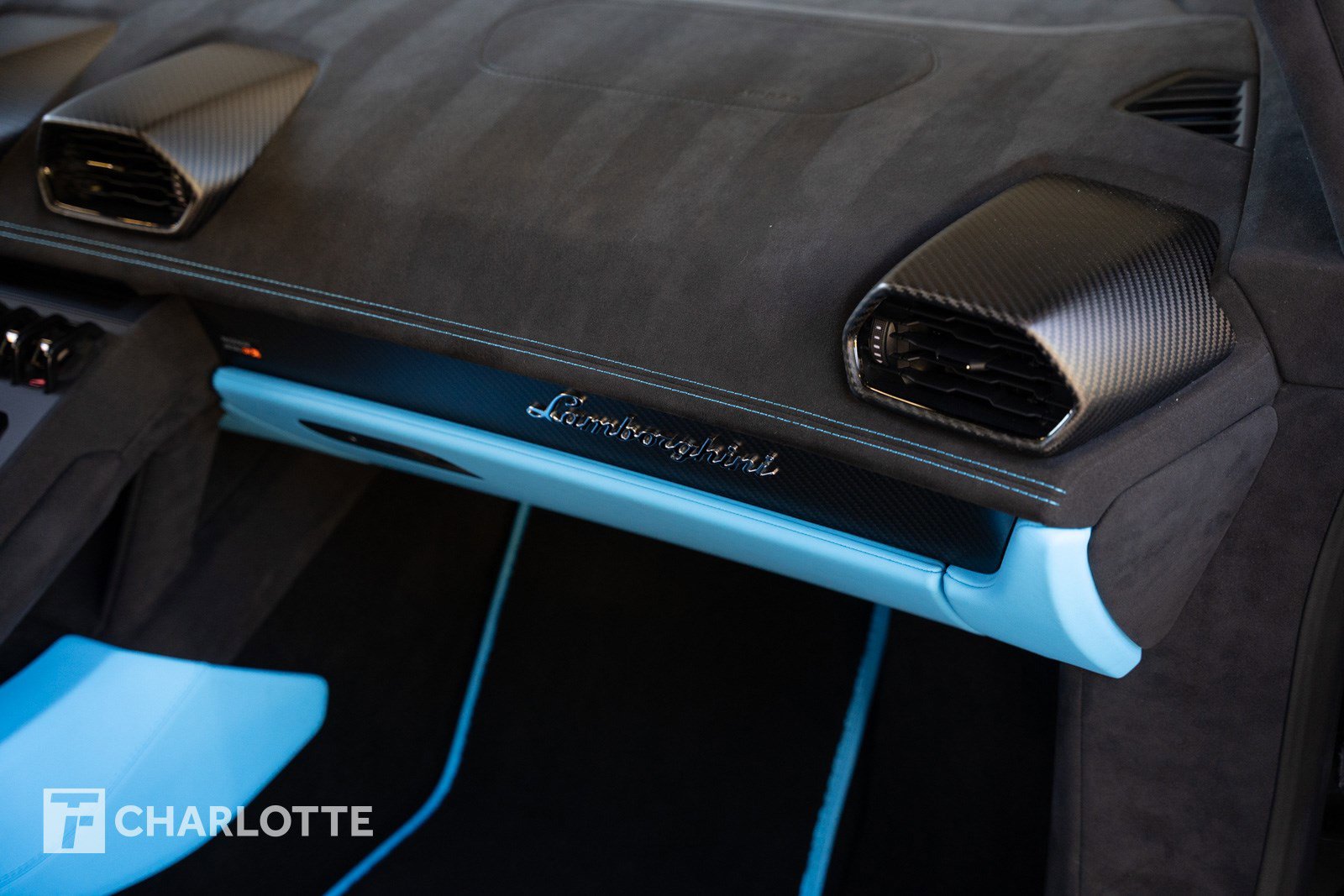 Used 2024 Lamborghini Huracan Tecnica image 33