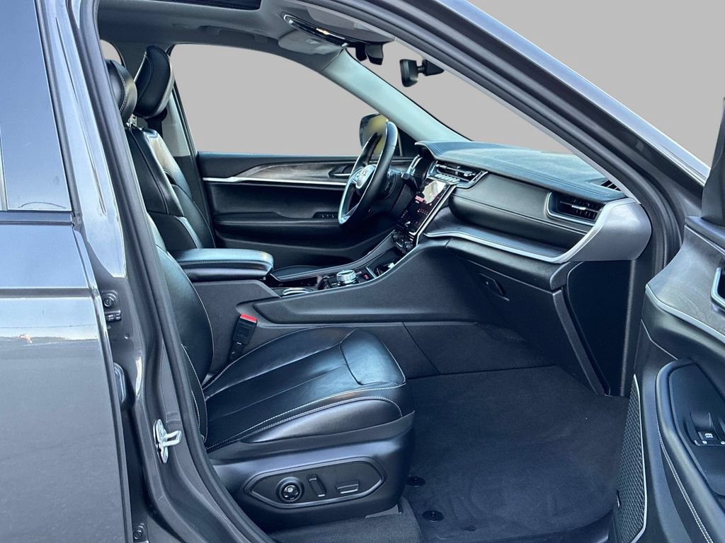 Certified 2021 Jeep Grand Cherokee L Limited AWD/4WD image 9
