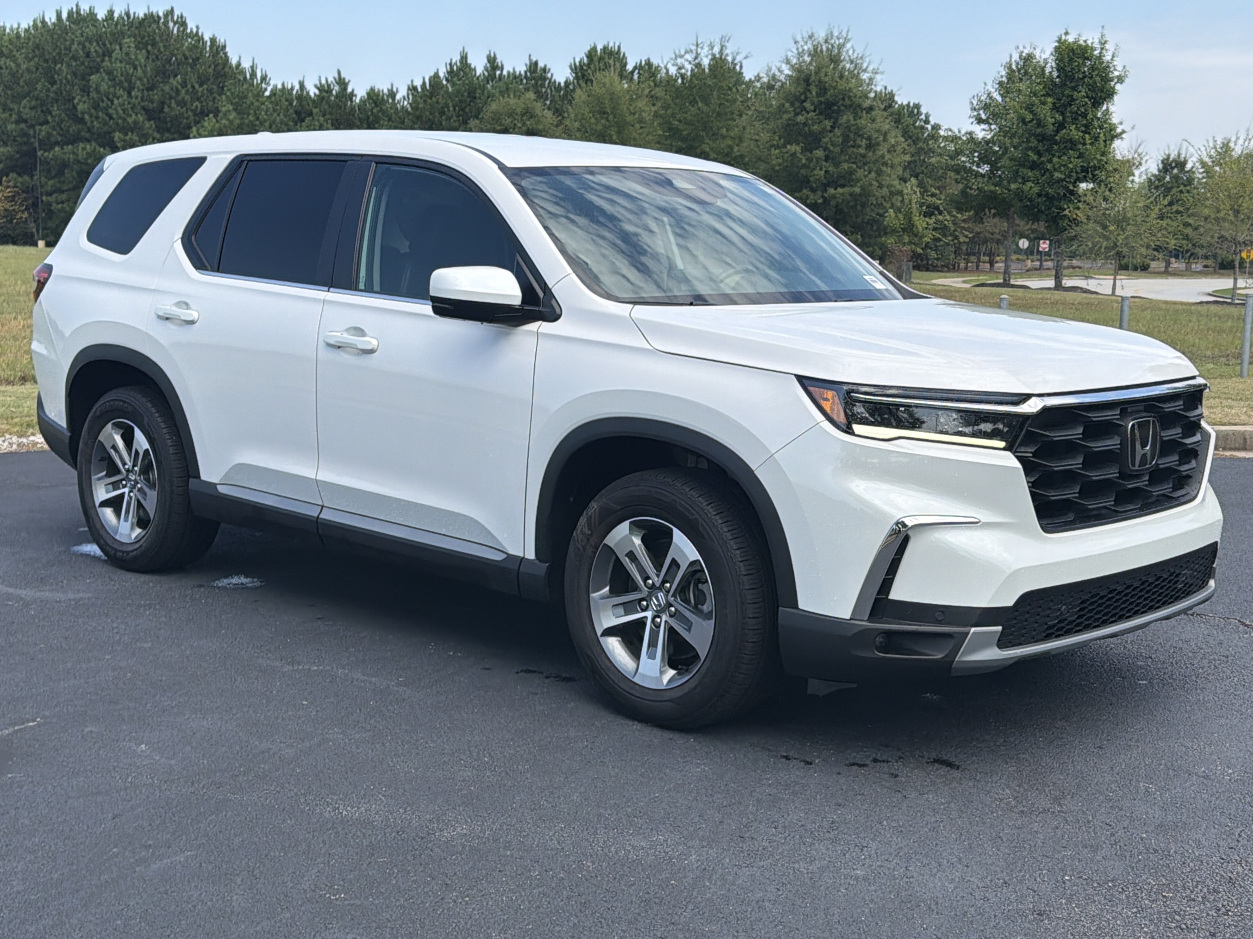 Certified 2025 Honda Pilot EX-L image 2