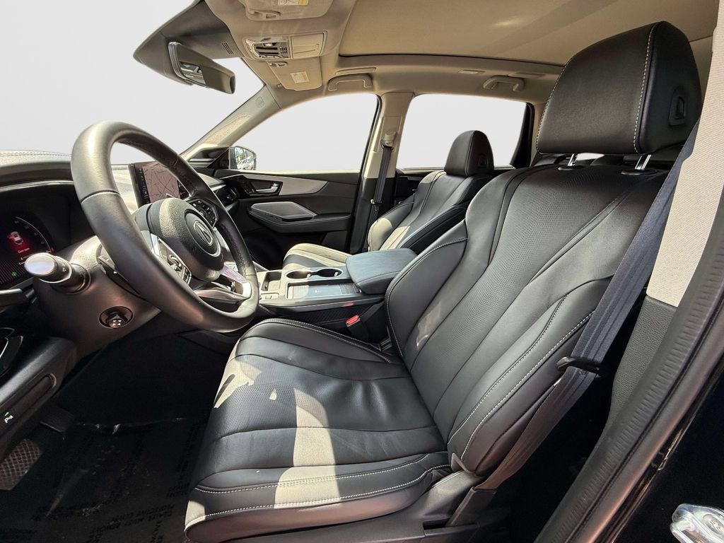 Certified 2025 Acura MDX w/ Technology Package FWD image 14