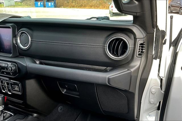Used 2021 Jeep Wrangler Unlimited Sahara image 16