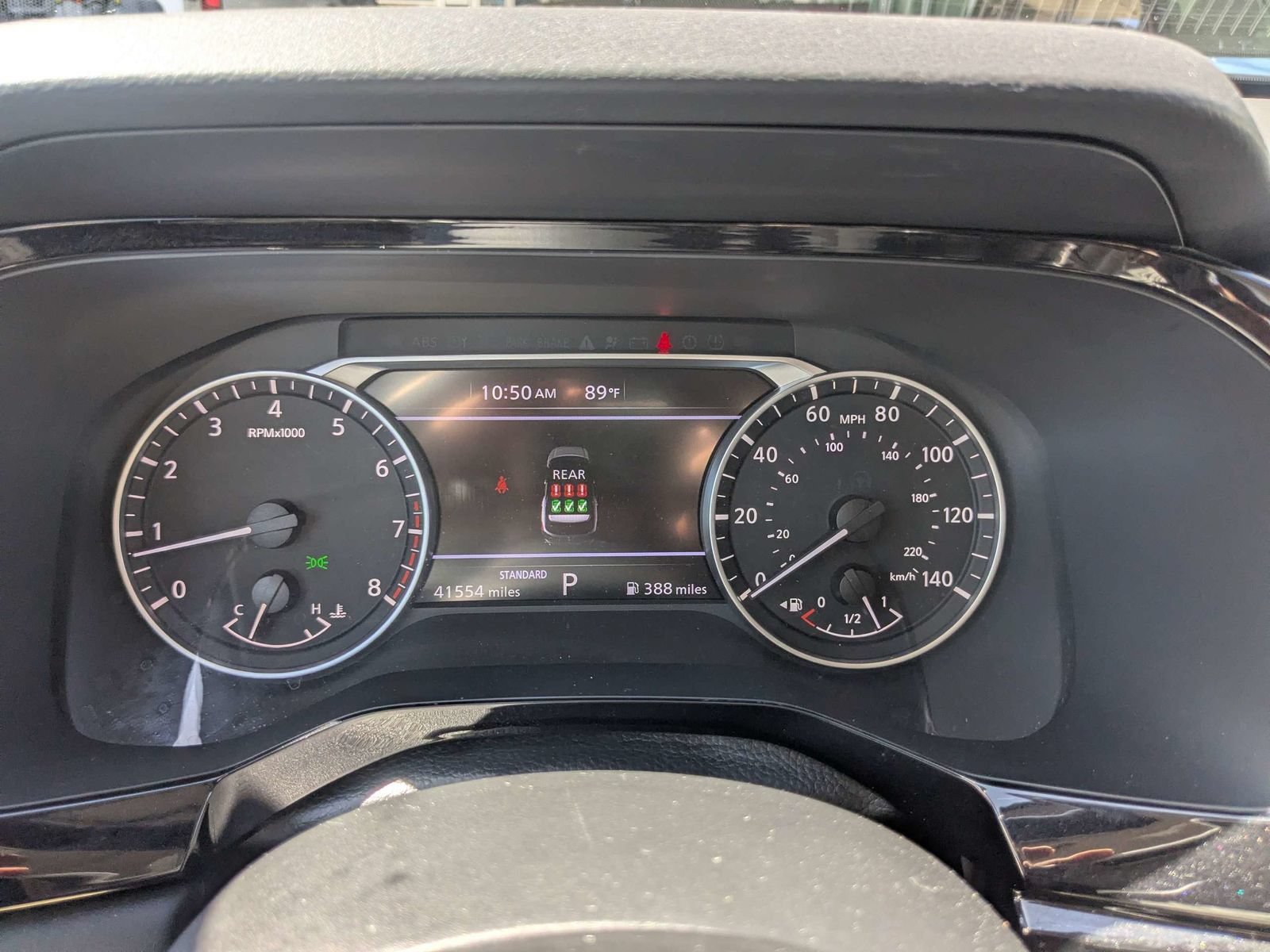 Used 2025 Nissan Pathfinder SV FWD image 32