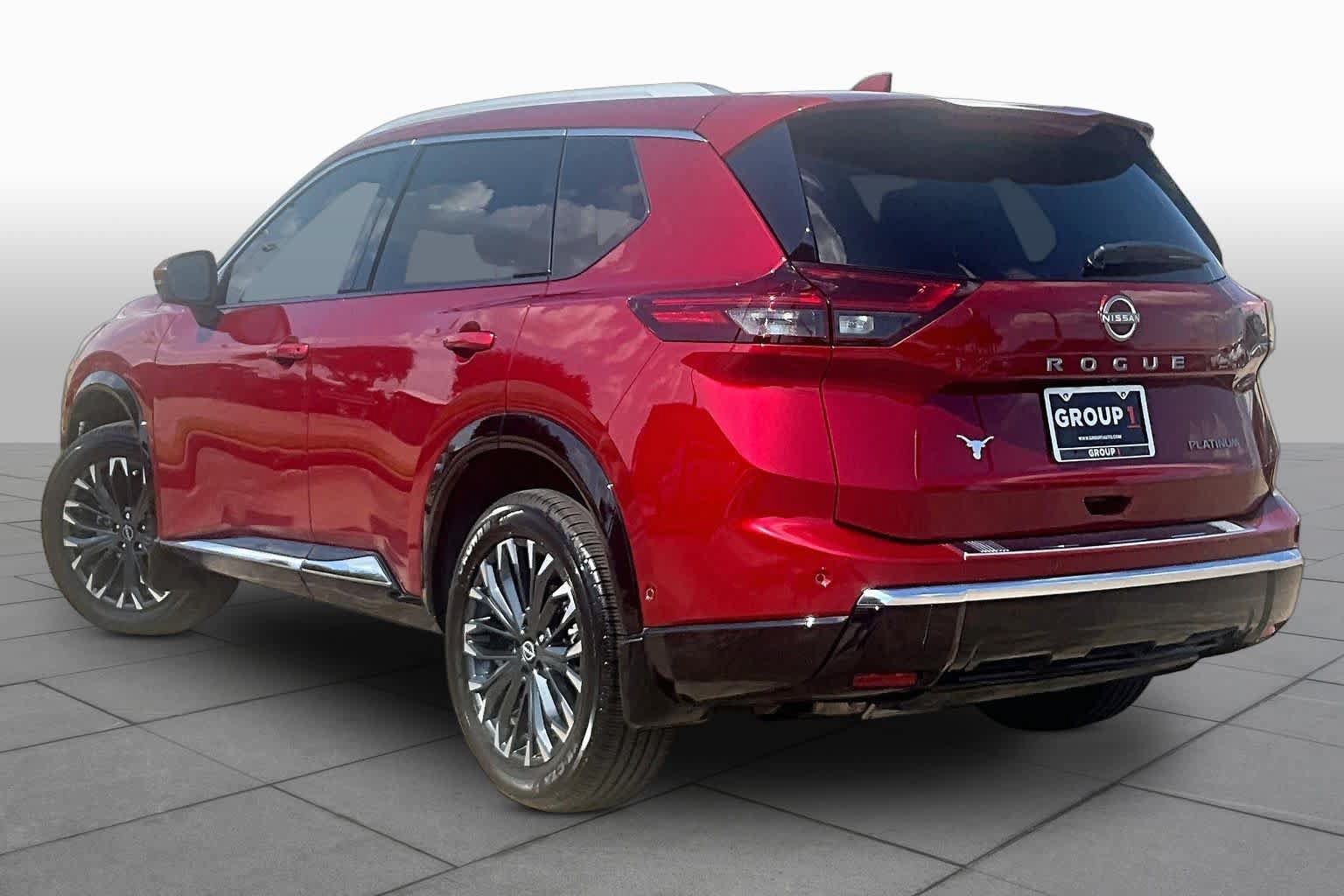 Used 2024 Nissan Rogue Platinum w/ Platinum Premium Package FWD image 12
