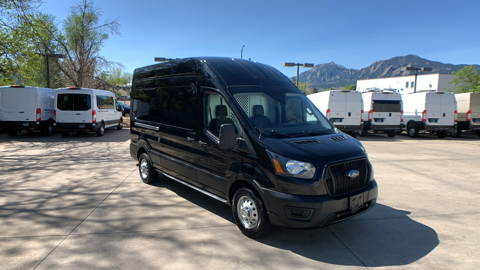 Used 2023 Ford Transit 250 148 High Roof AWD image 7