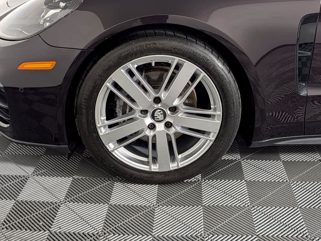 Used 2021 Porsche Panamera RWD image 11