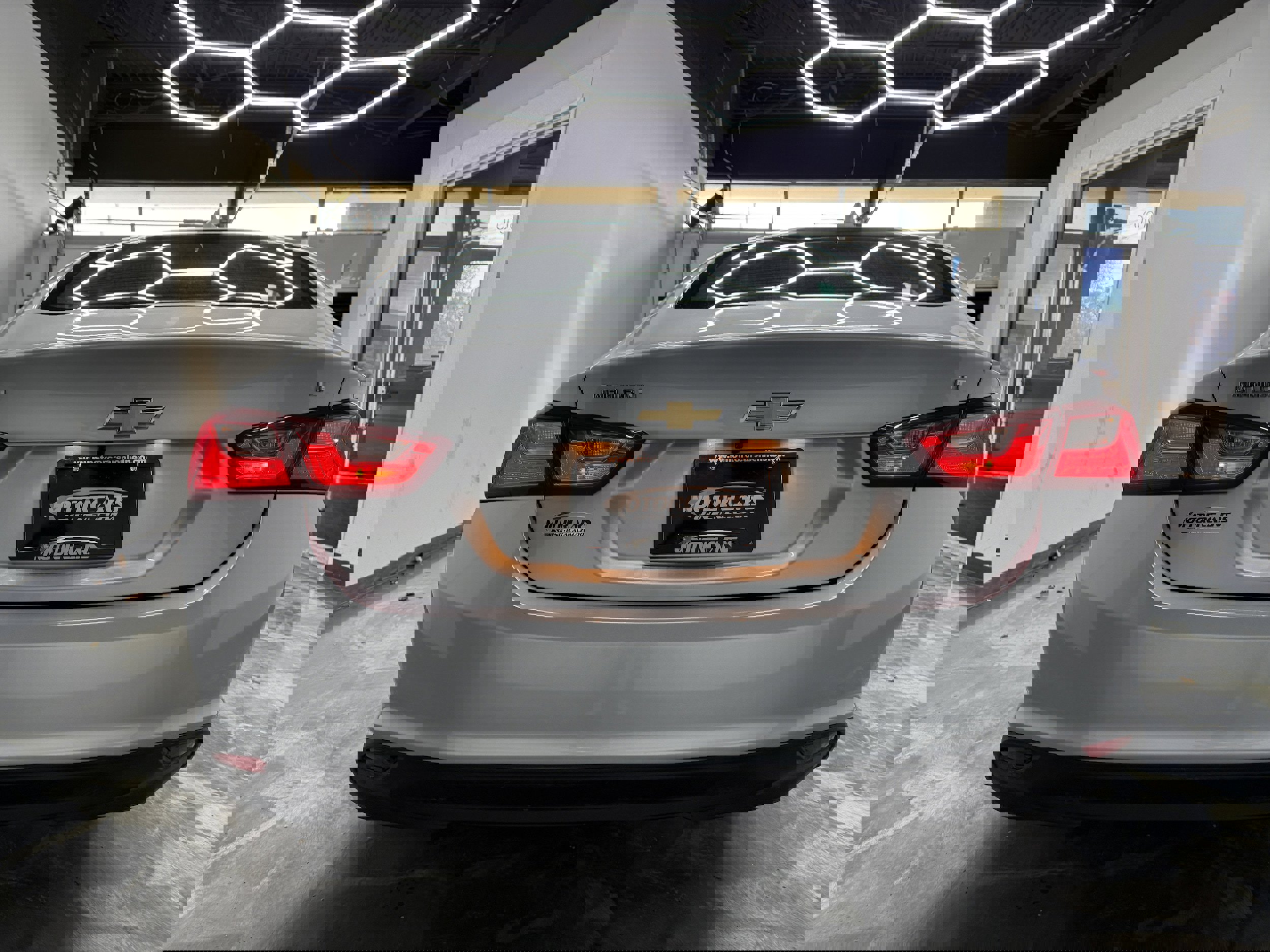 Used 2018 Chevrolet Malibu LT image 4