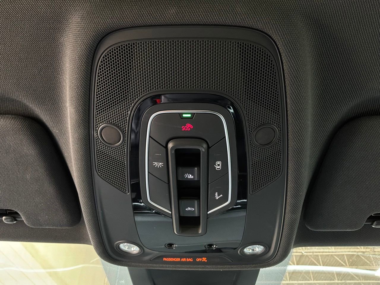 Used 2019 Audi Q8 Premium w/ Convenience Package AWD/4WD image 16