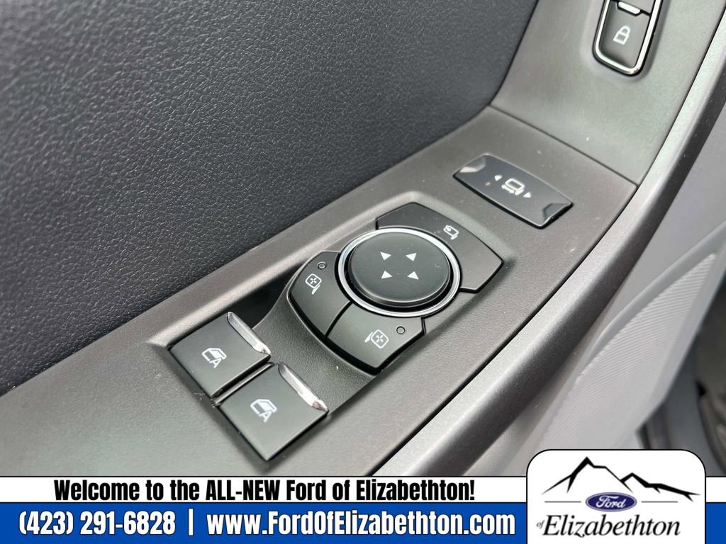 New 2025 Ford F350 XLT image 19