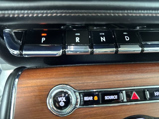 Used 2021 Lincoln Aviator Reserve w/ Equipment Group 201A AWD/4WD image 18