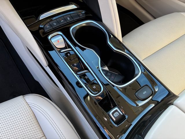 Used 2022 Buick Envision Essence w/ Technology Package I AWD/4WD image 28