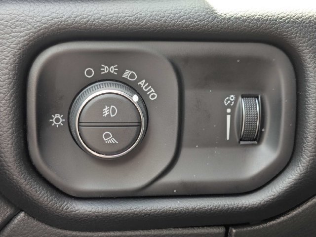 New 2026 RAM 2500 Big Horn AWD/4WD image 22