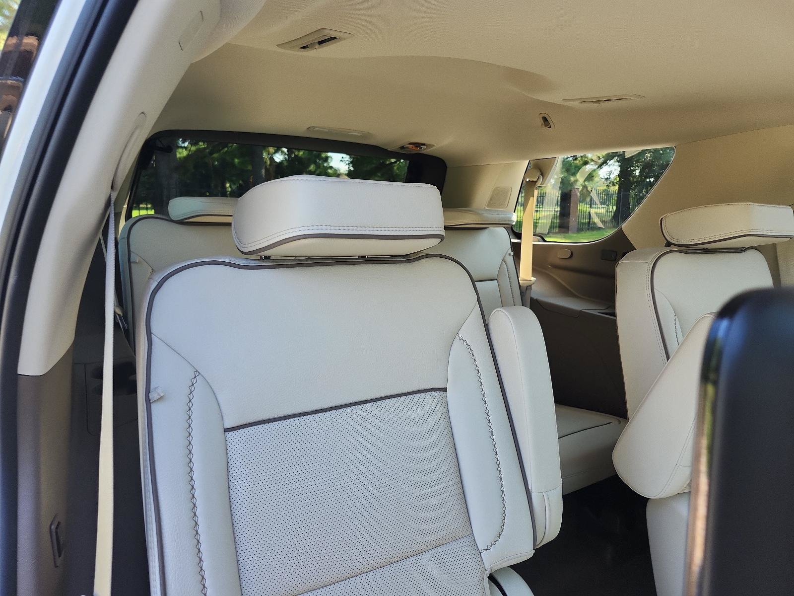 Certified 2023 GMC Yukon Denali w/ Denali Reserve Package AWD/4WD image 9