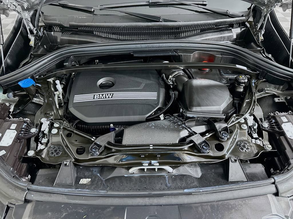 Used 2025 BMW X1 xDrive28i w/ Premium Package image 30