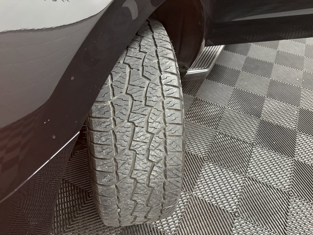 Used 2024 Ford Expedition XLT image 45