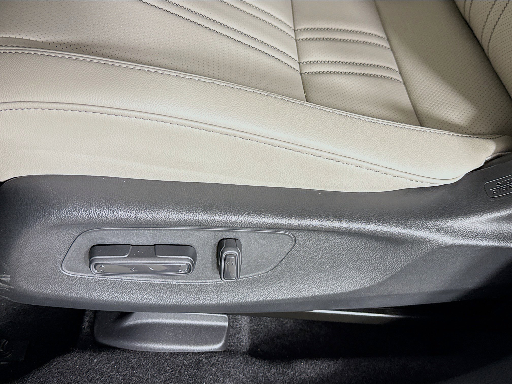 New 2026 Honda HR-V EX-L image 22