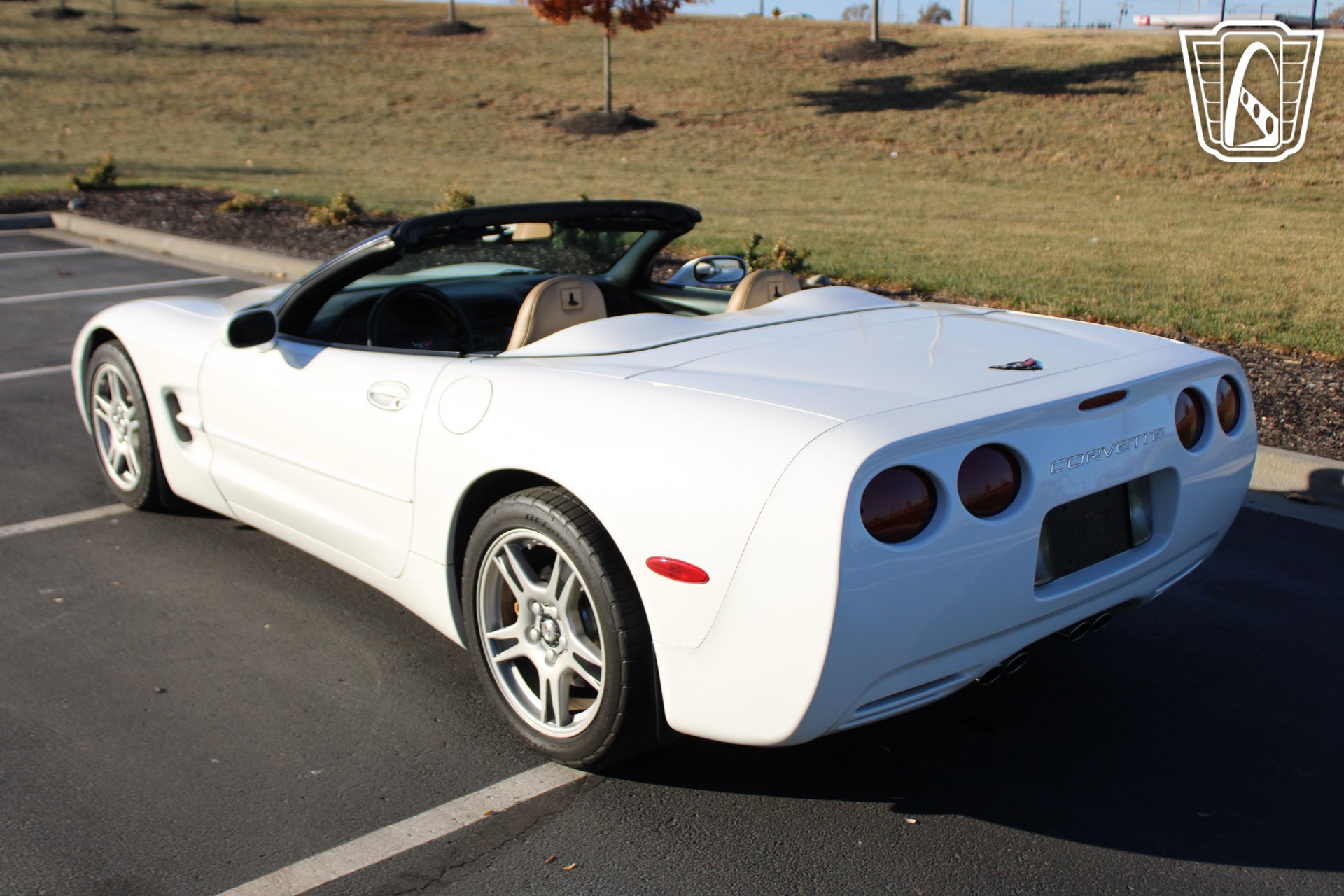 Used 1998 Chevrolet Corvette Convertible image 3