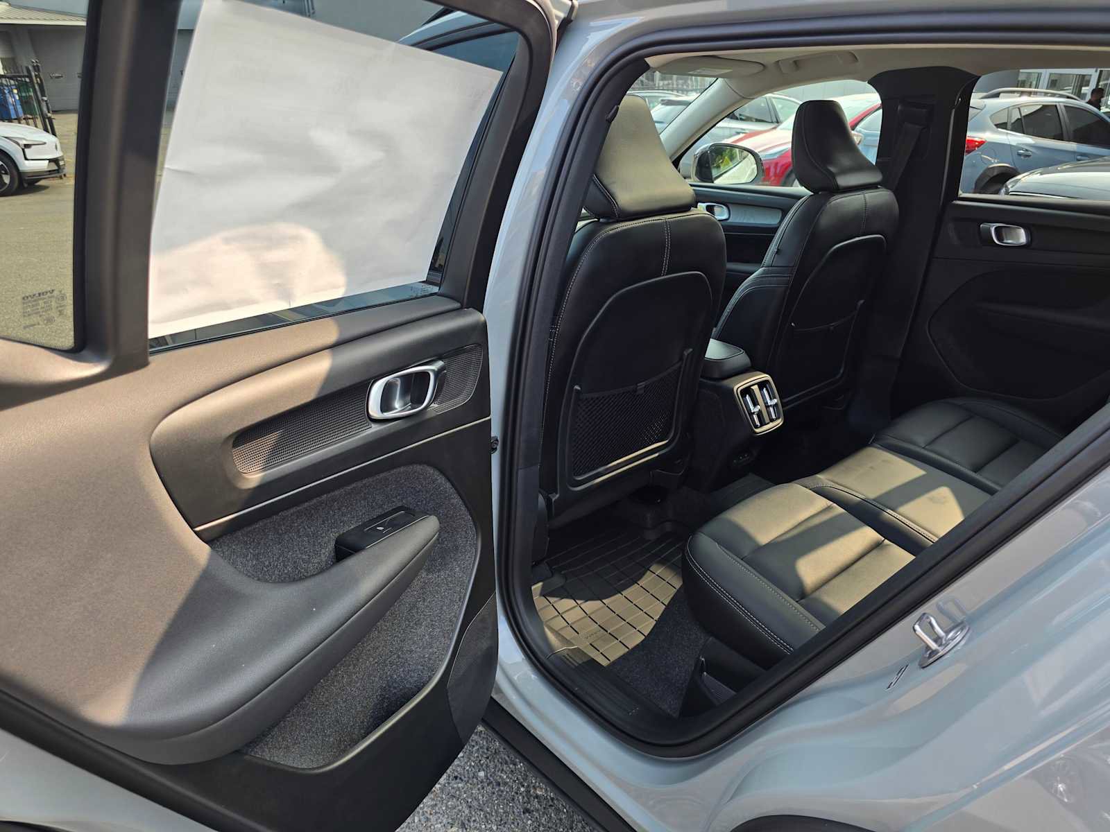 New 2026 Volvo XC40 B5 Plus w/ Protection Package Premier image 15