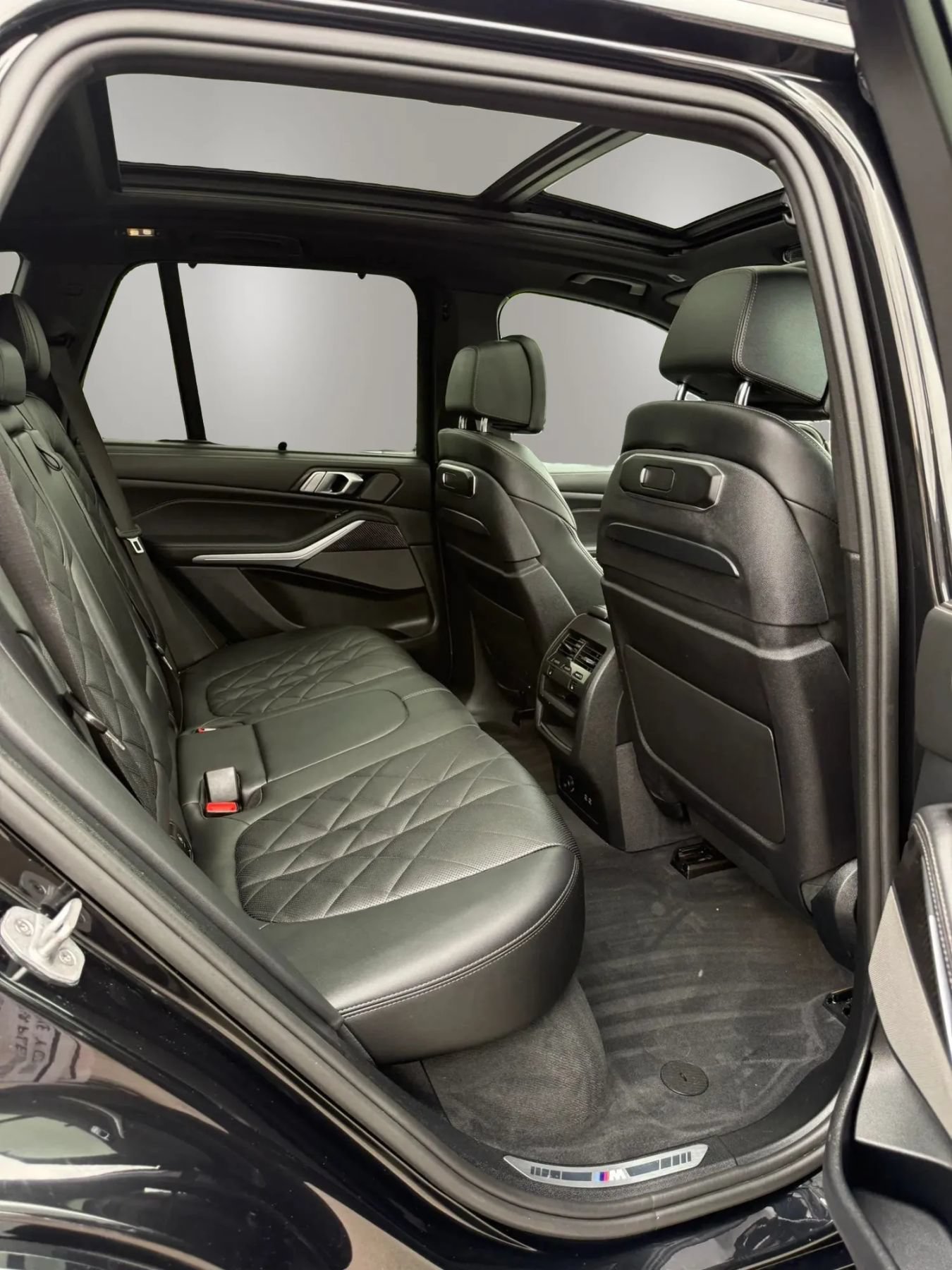 Used 2024 BMW X5 M60i w/ Executive Package AWD/4WD image 25