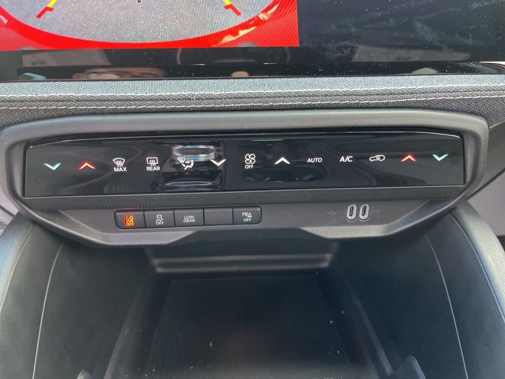 New 2026 Jeep Cherokee Laredo AWD/4WD image 24