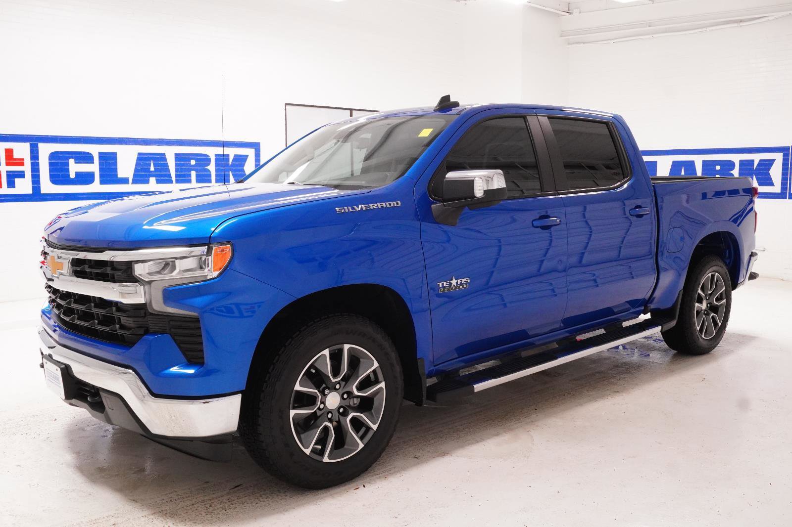 Used 2022 Chevrolet Silverado 1500 LT w/ Texas Edition Plus RWD image 8