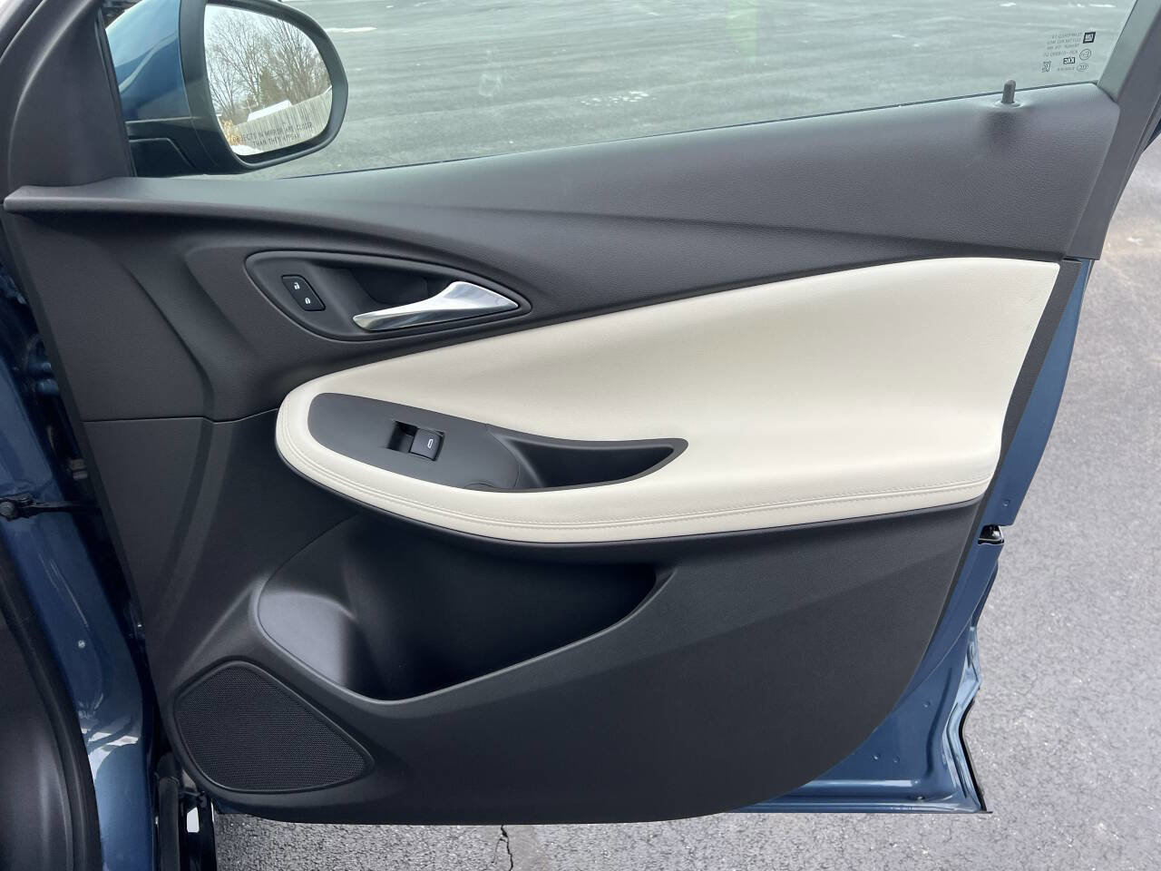 Used 2025 Buick Encore GX Sport Touring w/ Advanced Technology Package image 29