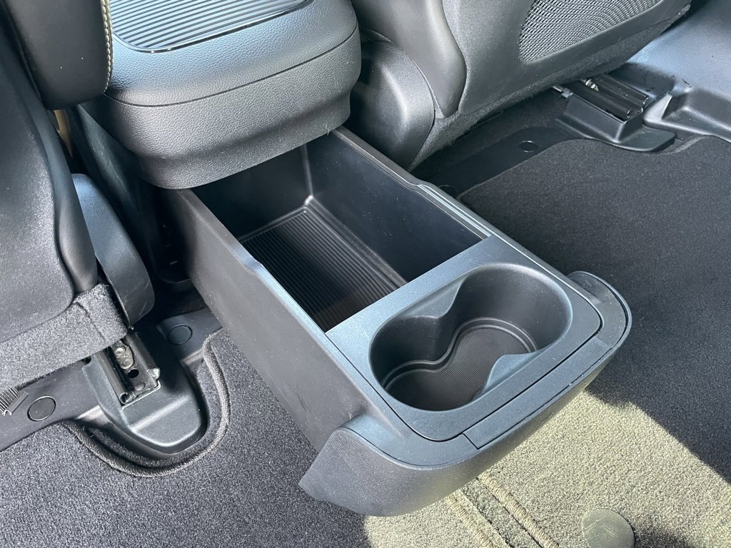 Used 2025 Chrysler Pacifica Limited image 55