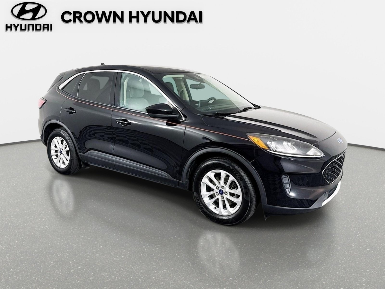 Used 2020 Ford Escape SE FWD image 4