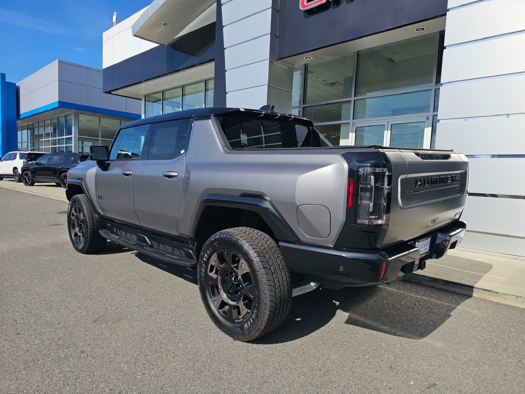 Used 2026 GMC Hummer EV 4x4 Crew Cab w/ Carbon Fiber Edition Package image 5