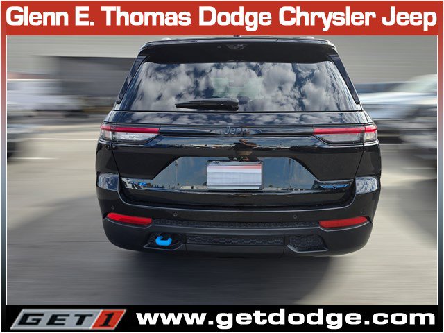 Used 2022 Jeep Grand Cherokee Trailhawk w/ Luxury Tech Group III image 8